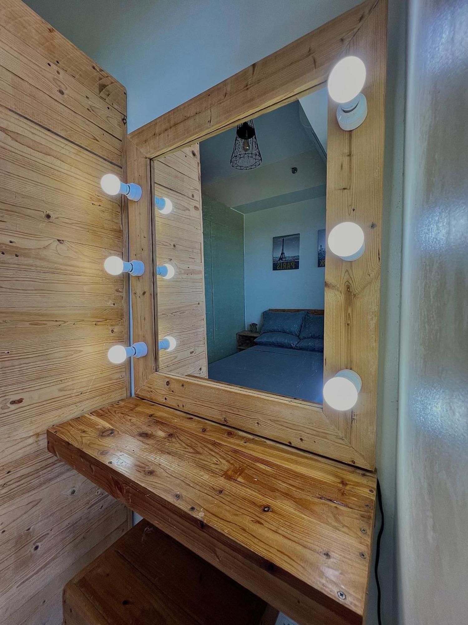 The Pallet House, Wind Residences Tagaytay タガイタイ エクステリア 写真