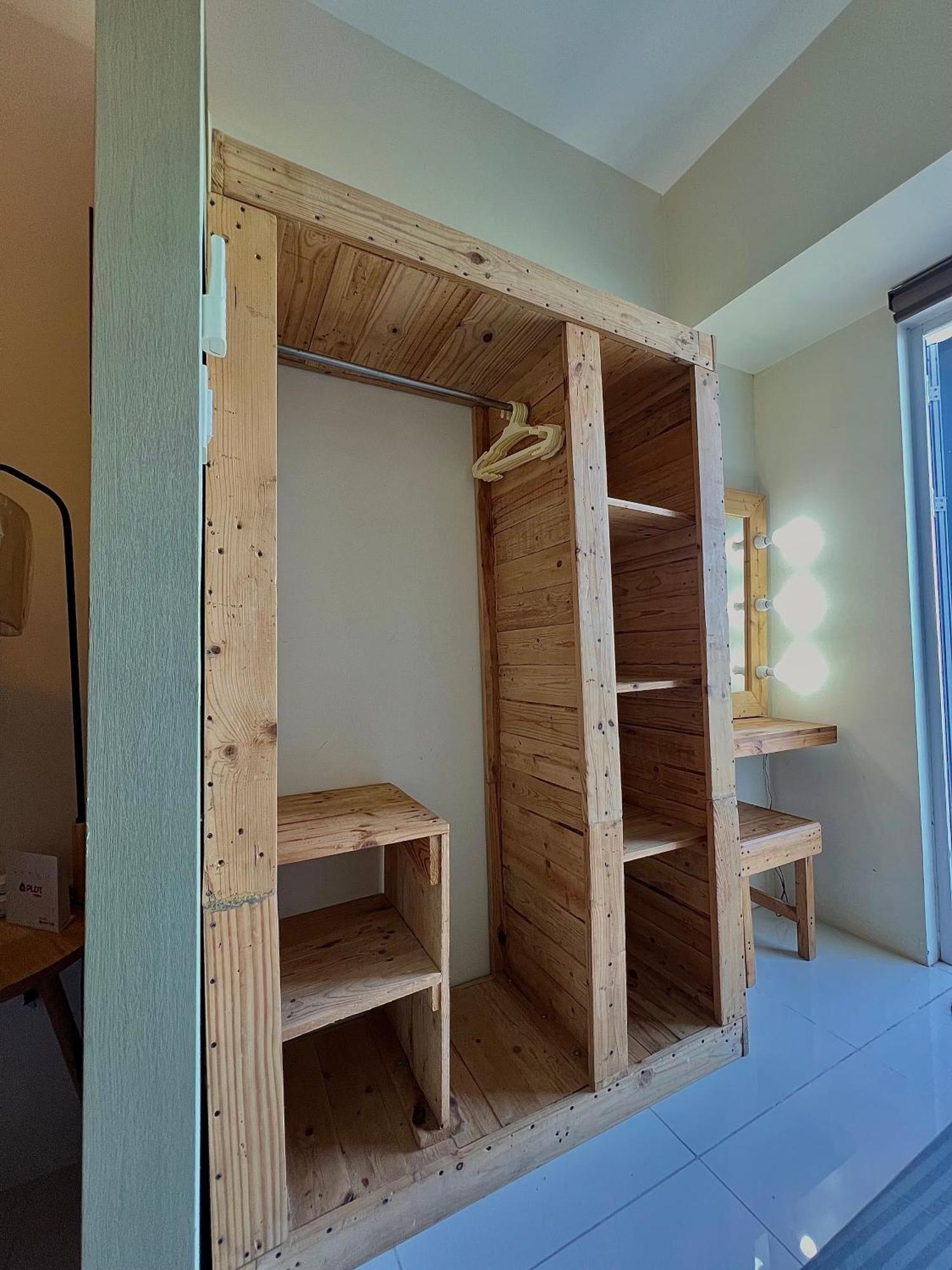 The Pallet House, Wind Residences Tagaytay タガイタイ エクステリア 写真